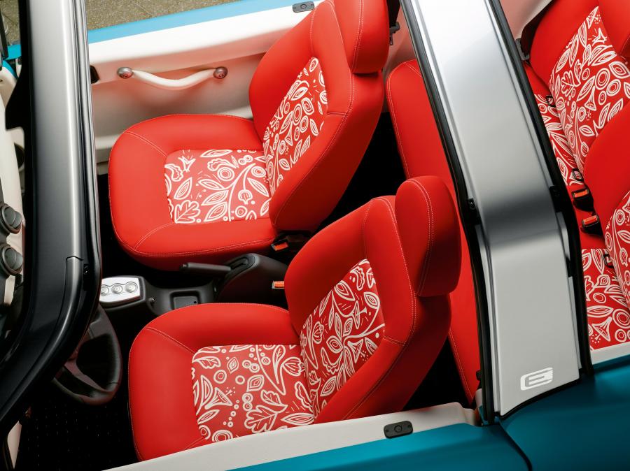 Интерьер Citroen E-Mehari 2016 года  (фото 13 из 33)